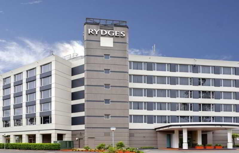 Rydges Bankstown Hotel Exterior photo